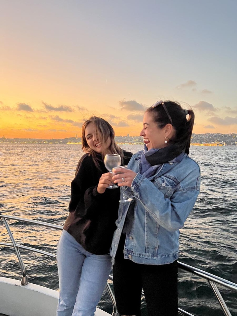 Bosphorus Sunset Cruise on Luxury Yacht - 4